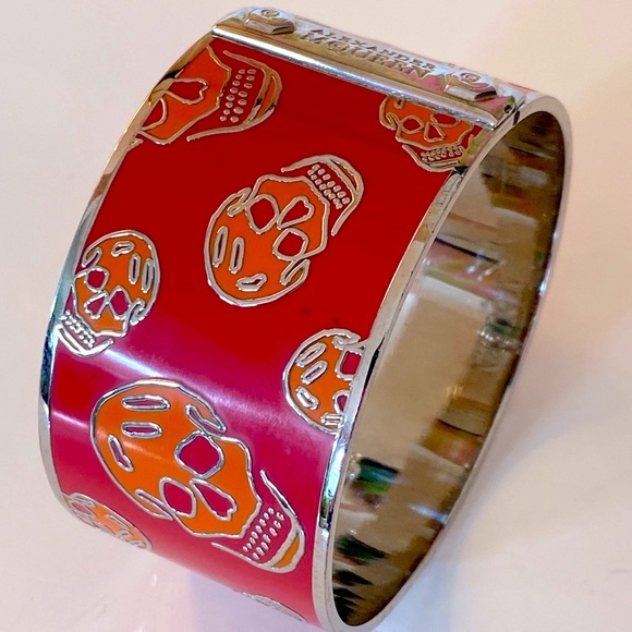 Alexander McQueen Red ☠️ Skull Bangle Bracelet - Picture 2 of 16